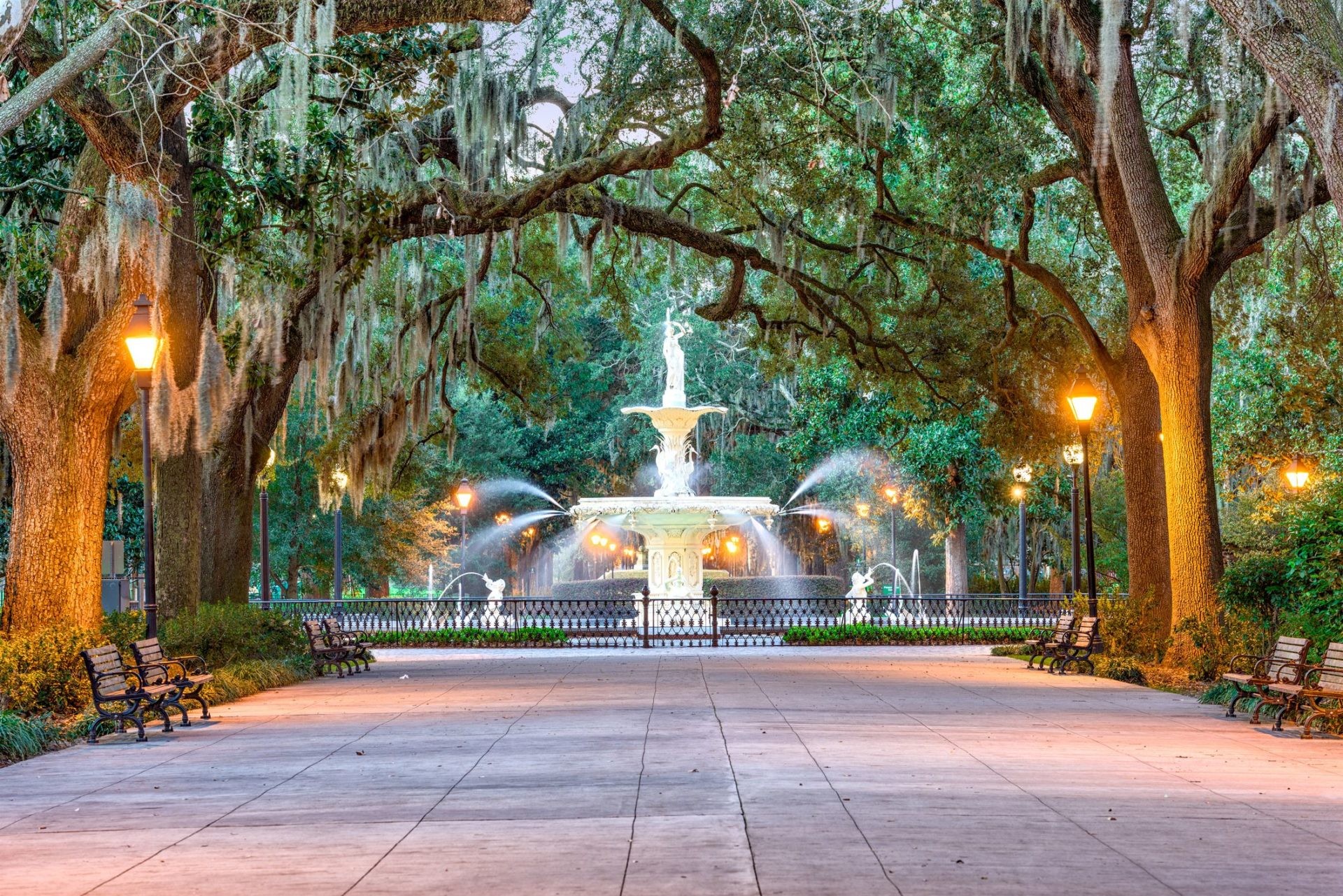 Read more about the article CHARLESTON DAY TRIPS