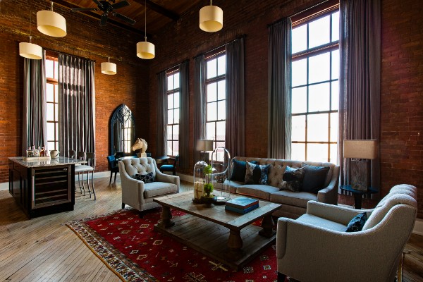 Winter getaway in Charleston – Signature Suite at The Restoration