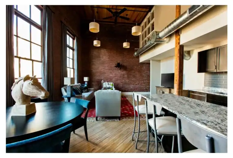 best hotels in Charleston, Apartment like hotel suites, home-like hotel rooms in Charleston, luxury hotels in Charleston SC