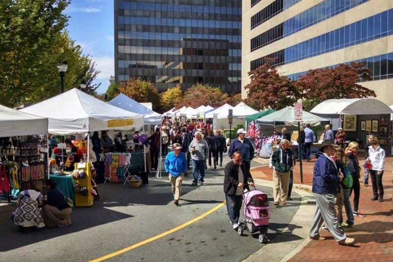 Read more about the article Asheville Art in the Park