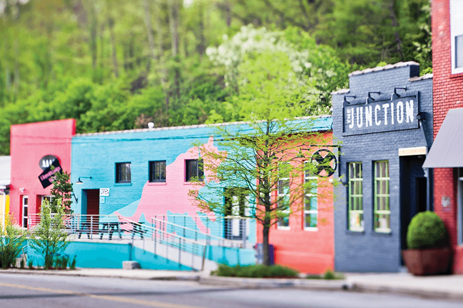 Read more about the article The Restoration’s Guide to River Arts District