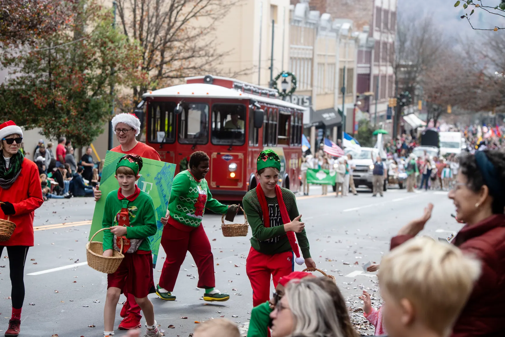 Read more about the article Guide to the Holidays and Christmas in Asheville, NC