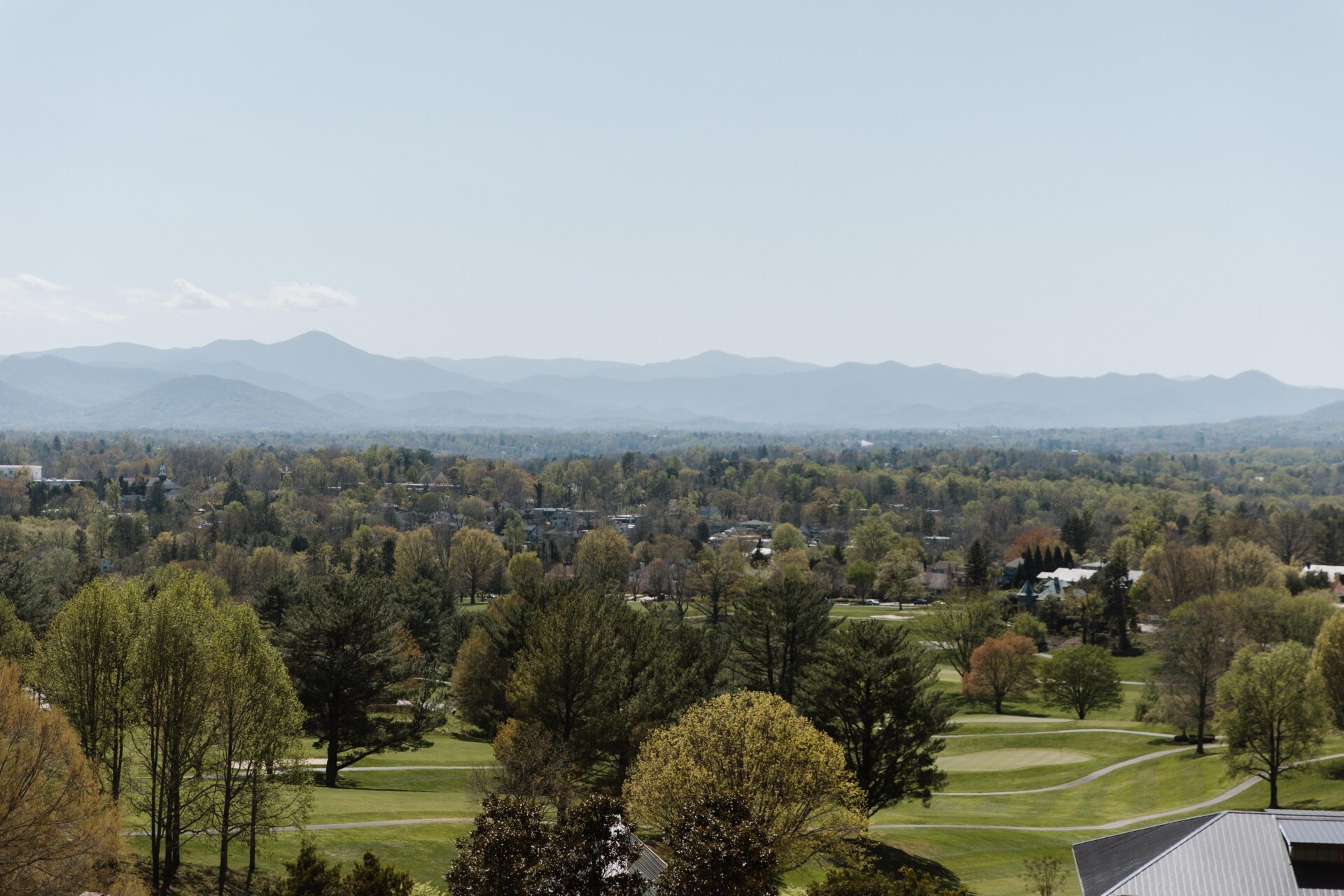 Read more about the article Explore from The Restoration Asheville: Hikes, Brews, and Live Music