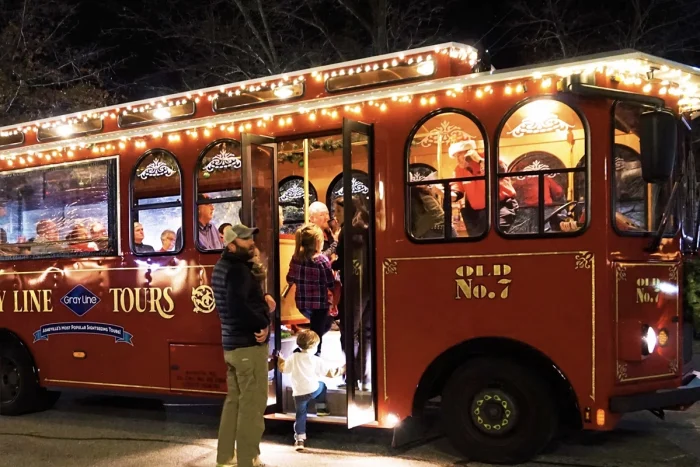 Holly Jolly Christmas Trolley Tour in Asheville